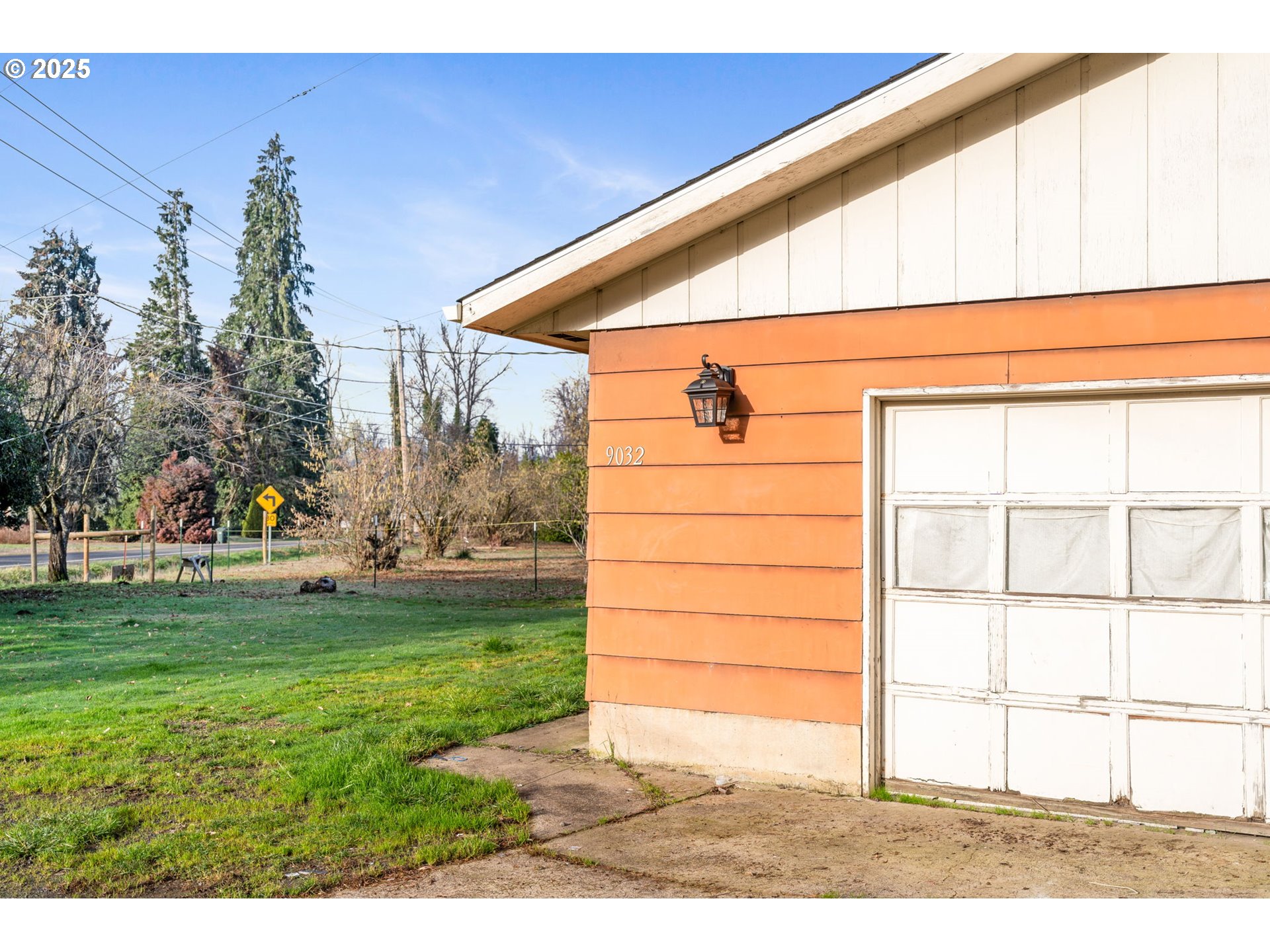 9032 Thurston Road Springfield, OR 97478 - Photo 3 of 22 Gallery Image 3