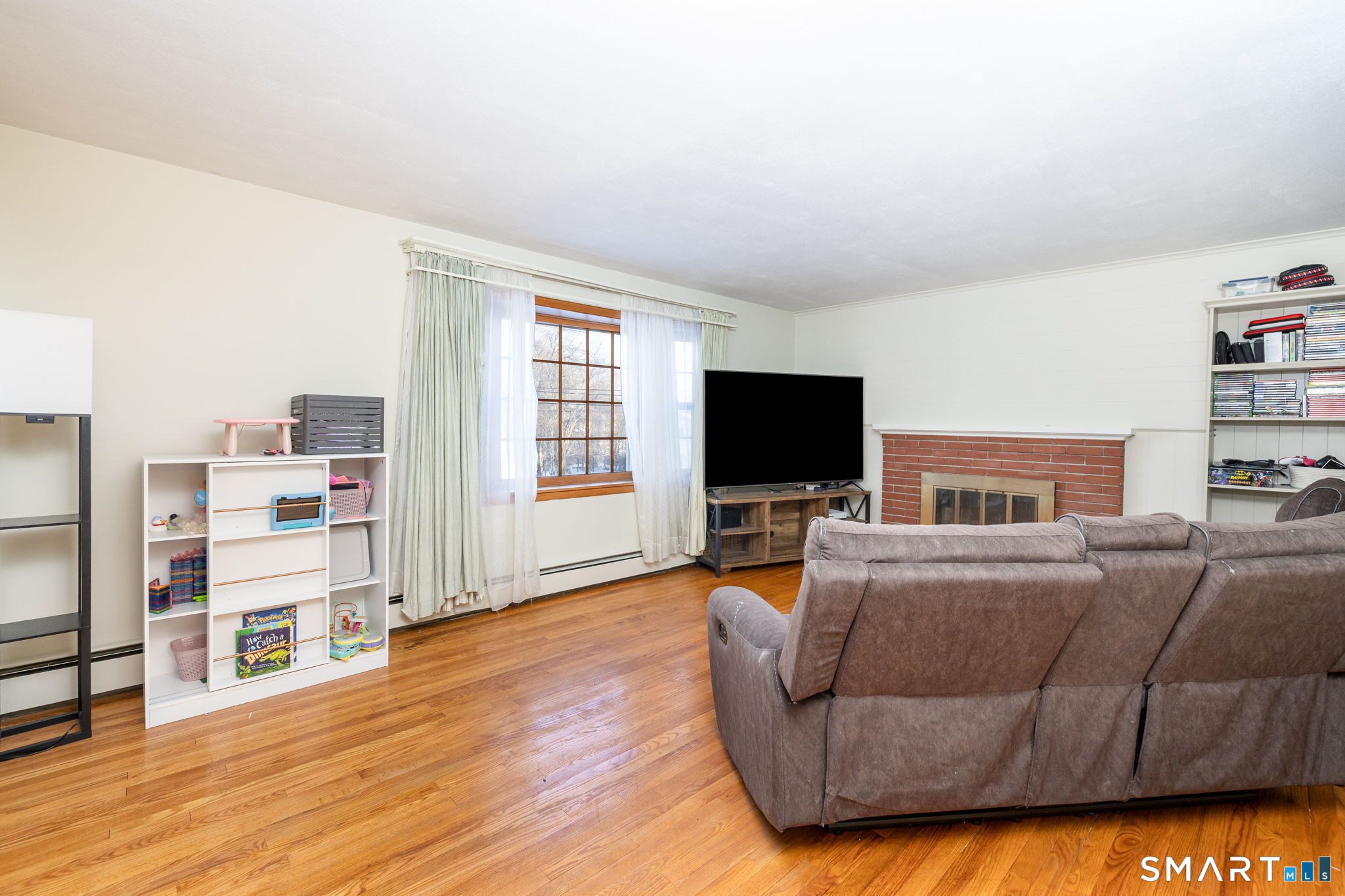 110 Valley Road Groton, CT 06340 - Photo 6 of 30