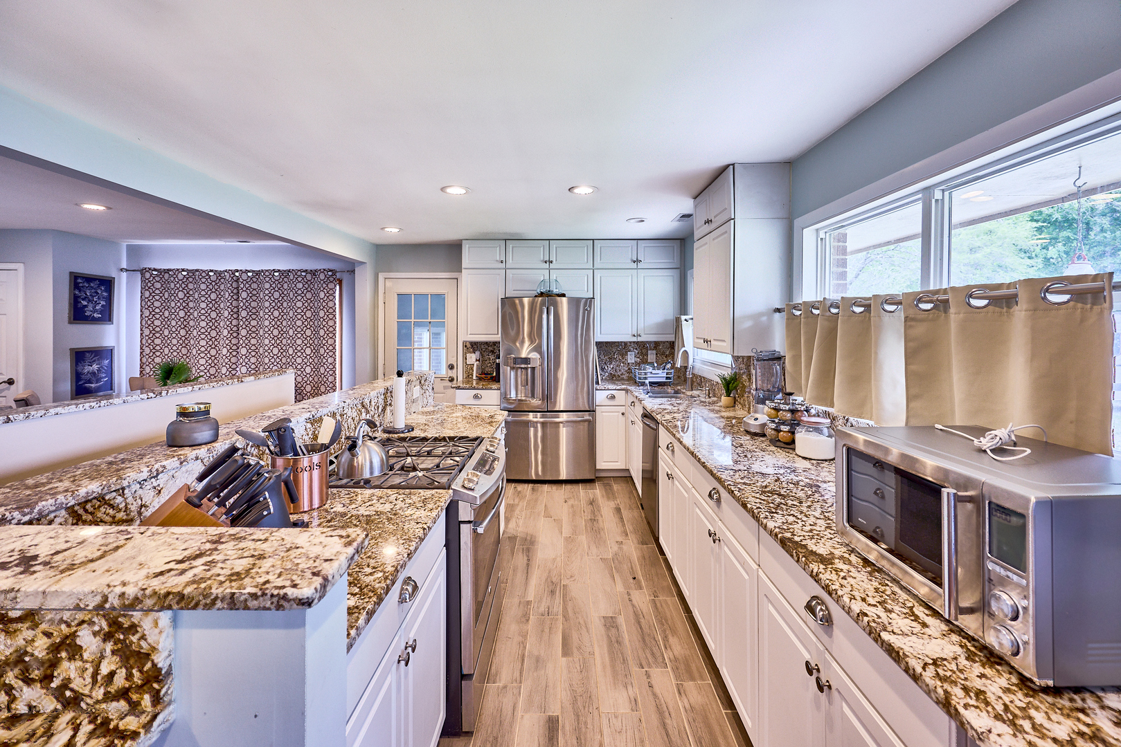 58 31w742 Il Route Elgin, IL 60120 - Photo 7 of 17