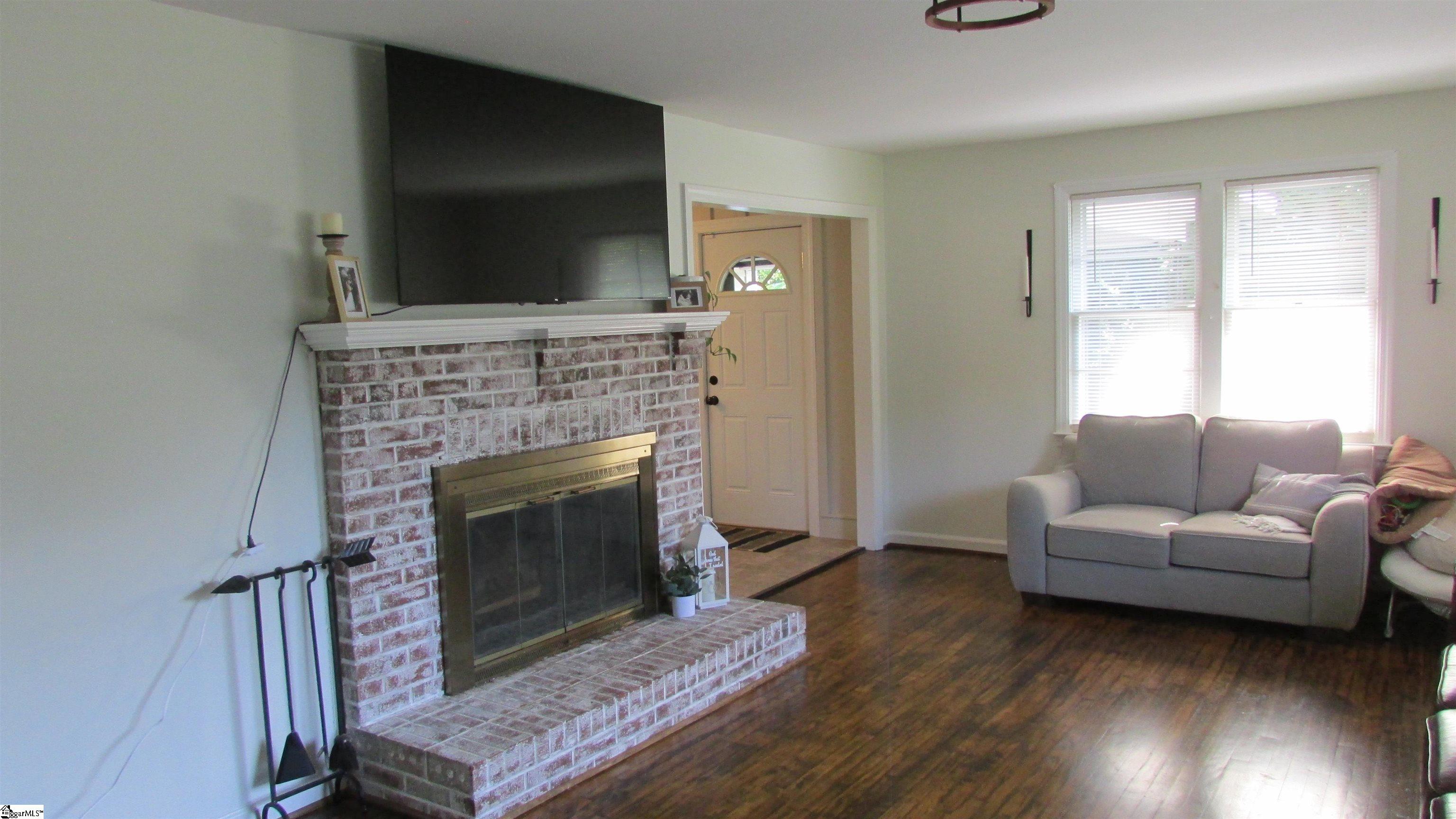 1071 State Rd S-30-82 Laurens, SC 29360 - Photo 3 of 27