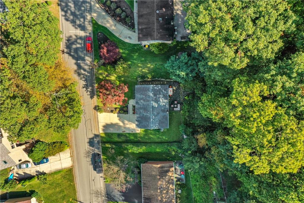 216 Hillendale Road Pittsburgh, PA 15237 - Photo 23 of 25 an aerial view of a house with a yard