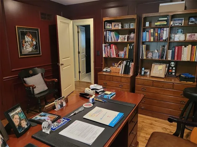 $395,000 | 1700 Twin Oaks Drive, Harrisonville, MO 64701