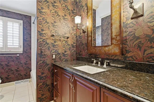 $389,000 | 1700 Twin Oaks Drive, Harrisonville, MO 64701