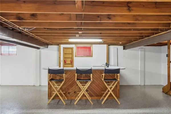 $389,000 | 1700 Twin Oaks Drive, Harrisonville, MO 64701