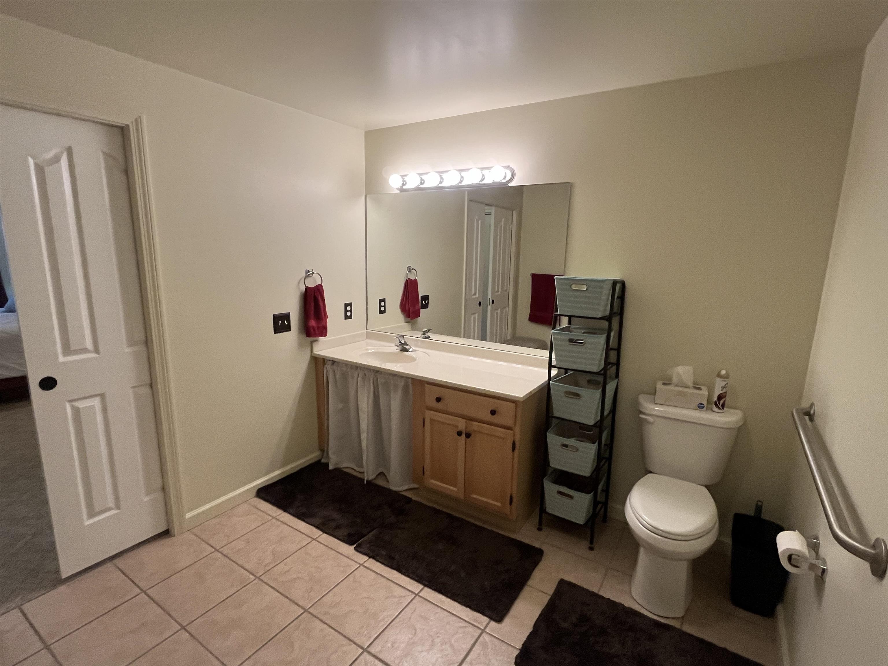 5 Claire Point Road, Unit 5 Burlington, VT 05408 - Photo 17 of 40 Gallery Image 17