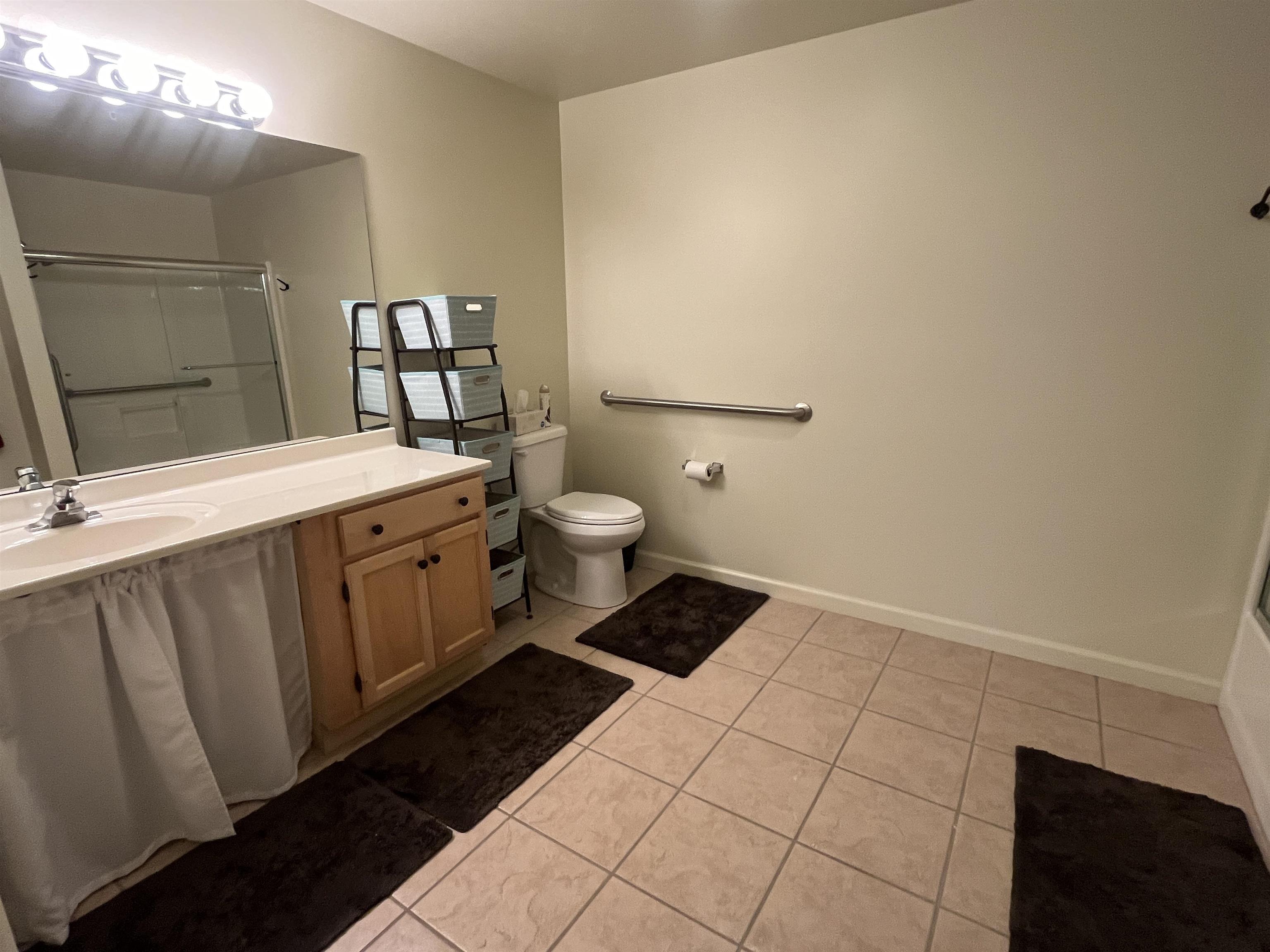 5 Claire Point Road, Unit 5 Burlington, VT 05408 - Photo 18 of 40 Gallery Image 18