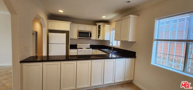 $1,280,000 | 1873 West Jefferson Boulevard, Los Angeles, CA 90018