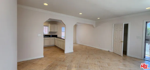 $1,280,000 | 1873 West Jefferson Boulevard, Los Angeles, CA 90018