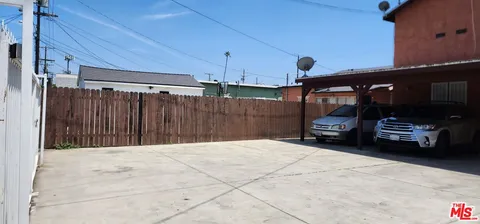 $1,125,000 | 1873 West Jefferson Boulevard, Los Angeles, CA 90018