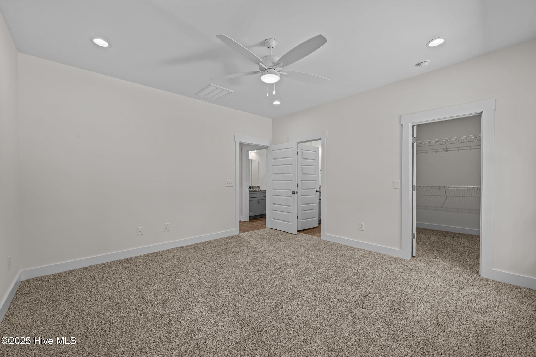 1230 Petite Terre Court New Bern, NC 28560 - Photo 17 of 36 17-web-or-mls-DSC_3602