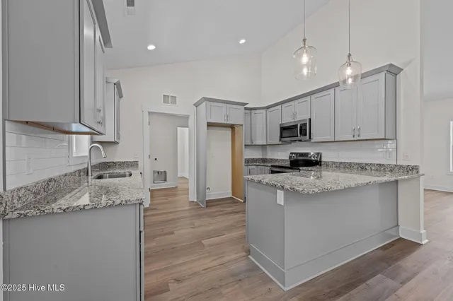 $348,900 | 1230 Petite Terre Court, New Bern, NC 28560