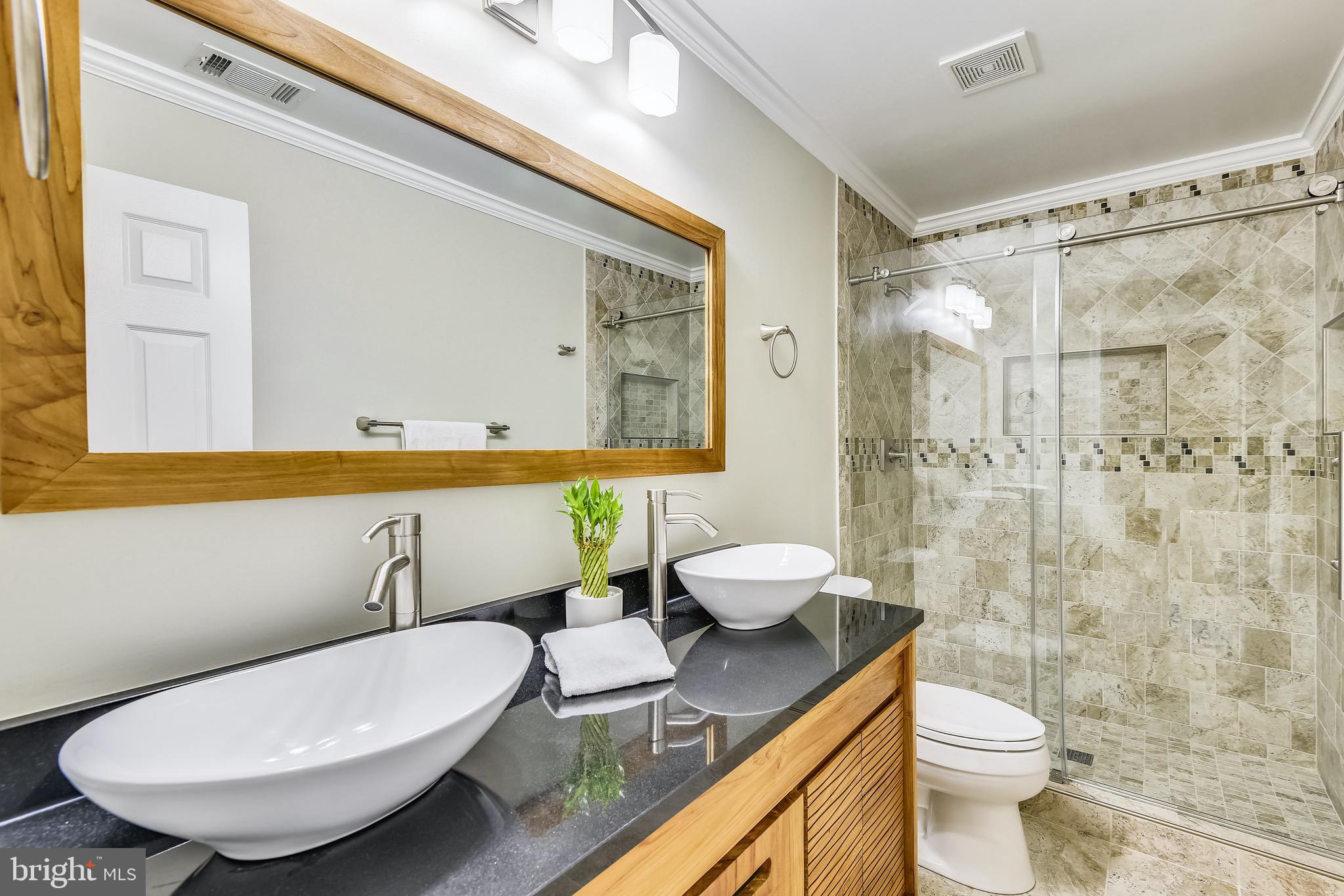 2691 Carrollton Road Annapolis, MD 21403 - Photo 25 of 42 Newly renovated upstairs bathroom