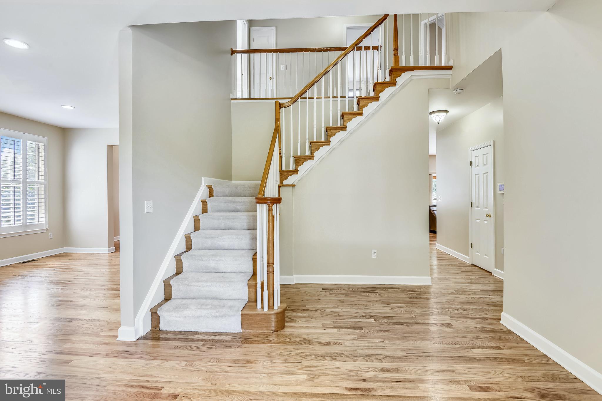 2691 Carrollton Road Annapolis, MD 21403 - Photo 7 of 42 Foyer