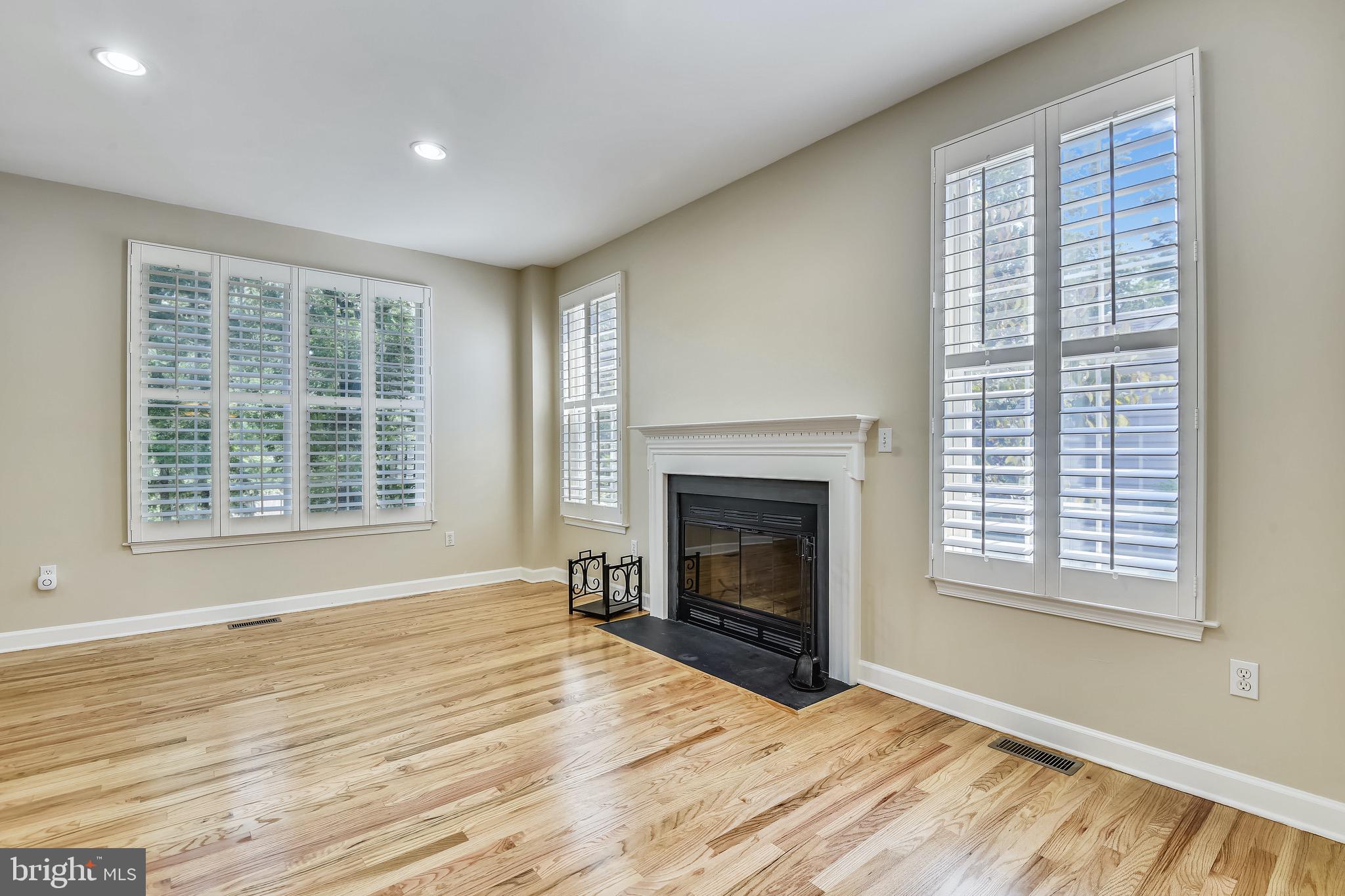 2691 Carrollton Road Annapolis, MD 21403 - Photo 9 of 42 Wood burning fireplace, plantation shutters