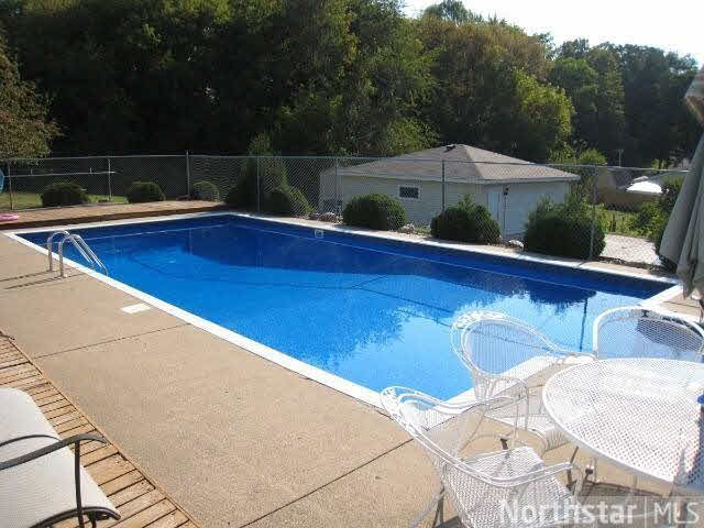 21990 Bracketts Road Shorewood, MN 55331 - Photo 16 of 18 Gallery Image 16