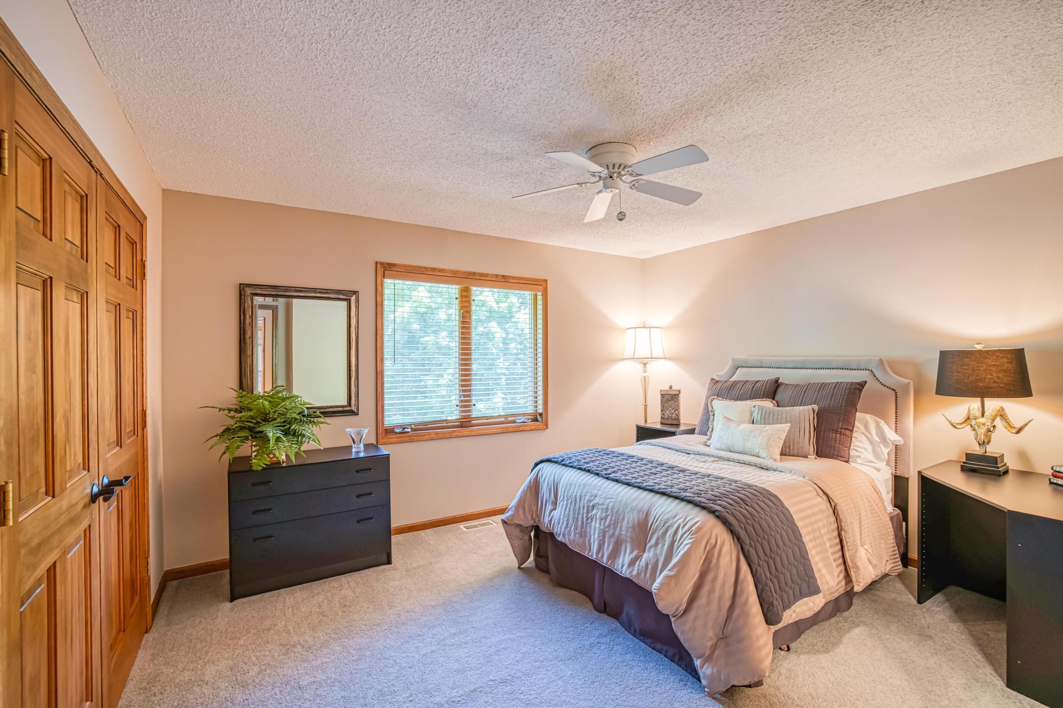 14638 Boulder Pointe Road Eden Prairie, MN 55347 - Photo 16 of 31