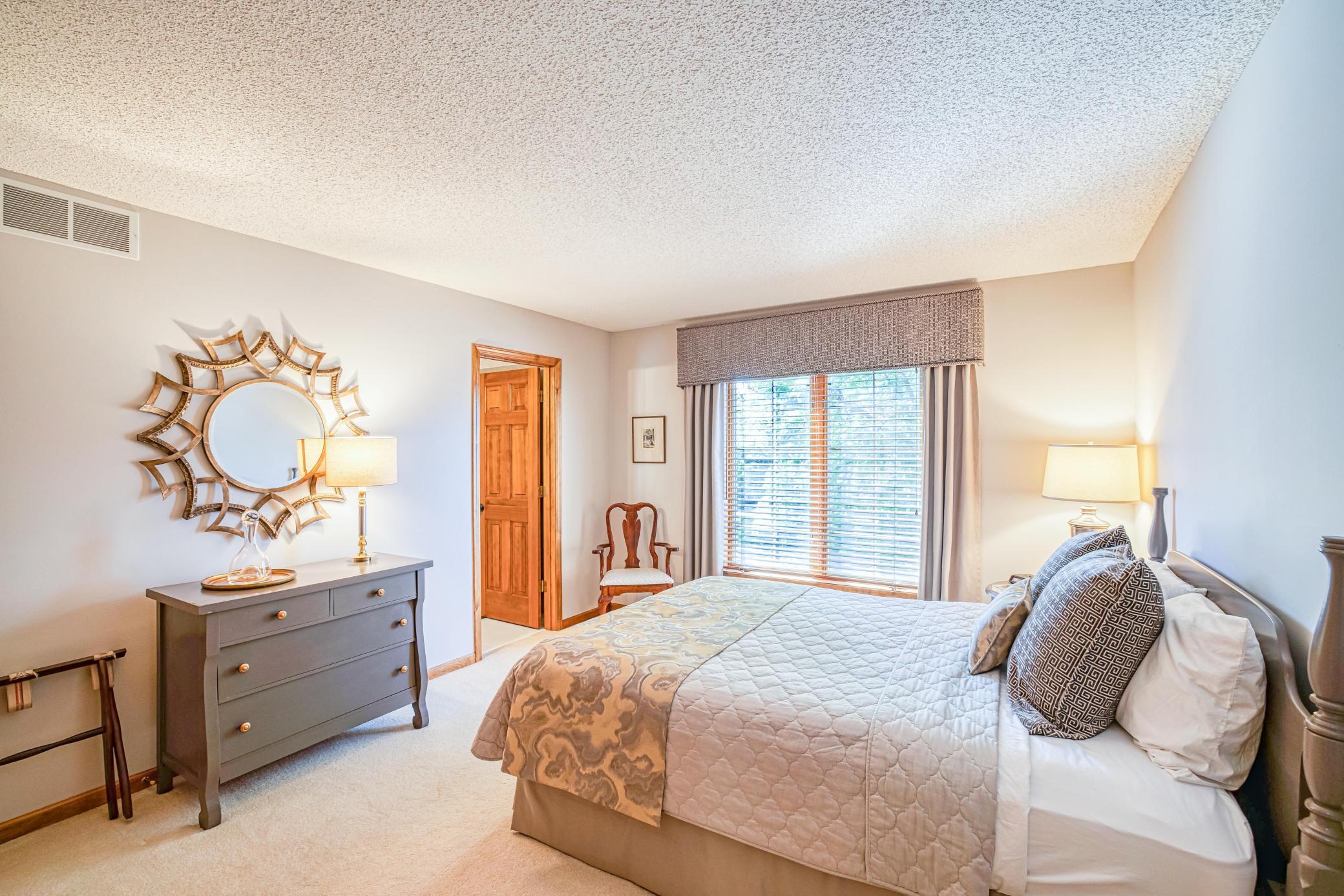 14638 Boulder Pointe Road Eden Prairie, MN 55347 - Photo 26 of 31