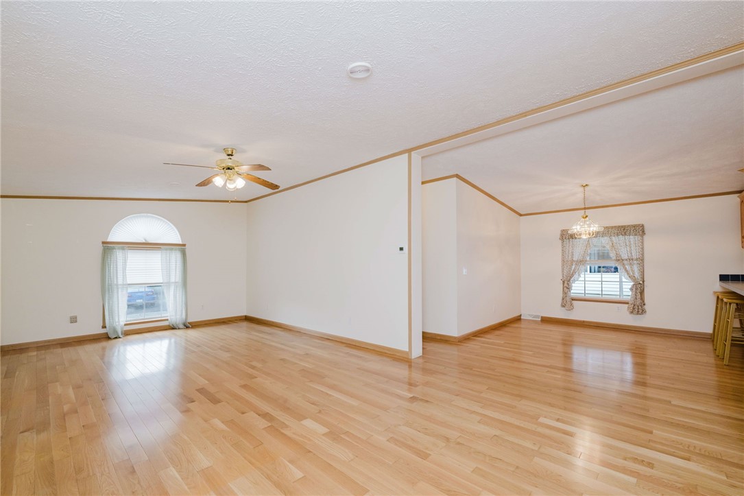 18 Mockingbird Lane Tiverton, RI 02878 - Photo 13 of 32