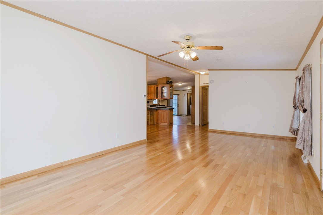 18 Mockingbird Lane Tiverton, RI 02878 - Photo 17 of 32