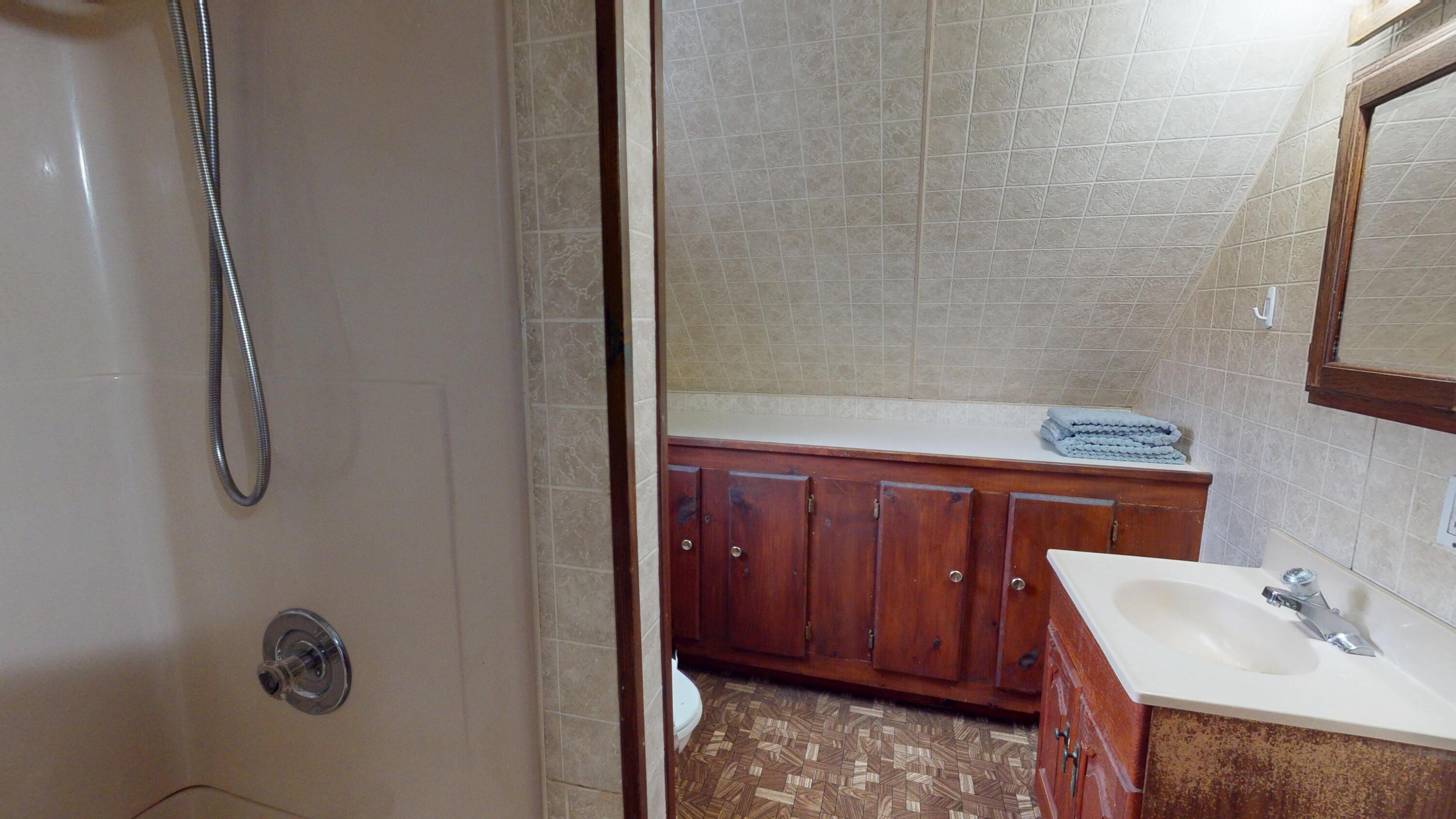 332 Seawall Road Southwest Harbor, ME 04679 - Photo 26 of 50 Second Floor Full Bath