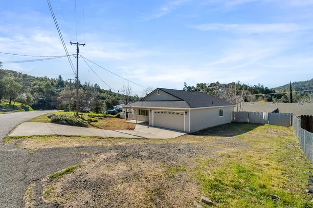 a view of a house with a outdoor space