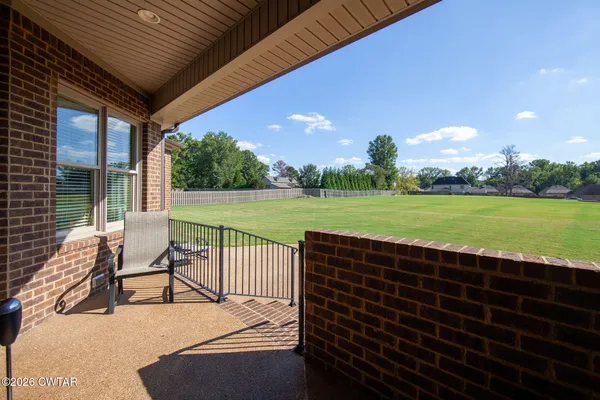 $1,100,000 | 22 Arbor Ridge Cove, Jackson, TN 38305