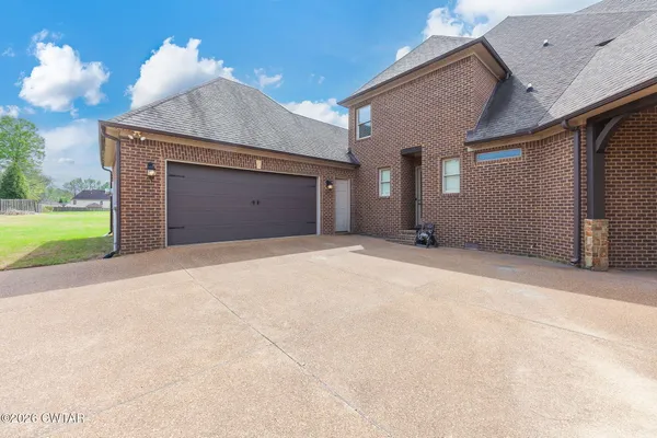 $1,100,000 | 22 Arbor Ridge Cove, Jackson, TN 38305
