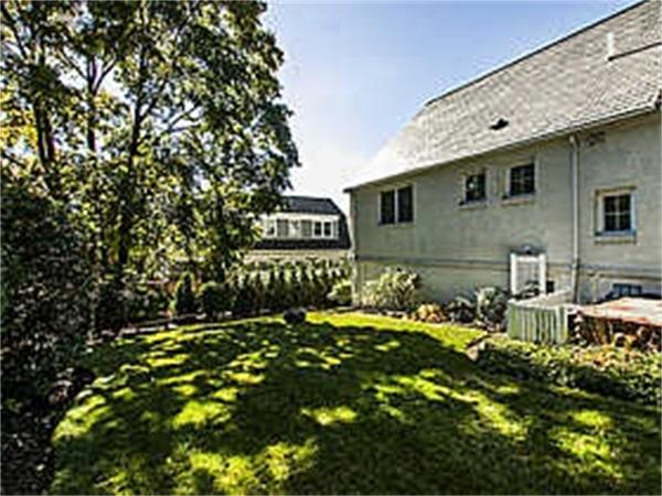99 Pickwick Road Newton, MA 02468 - Photo 24 of 25 Gallery Image 24