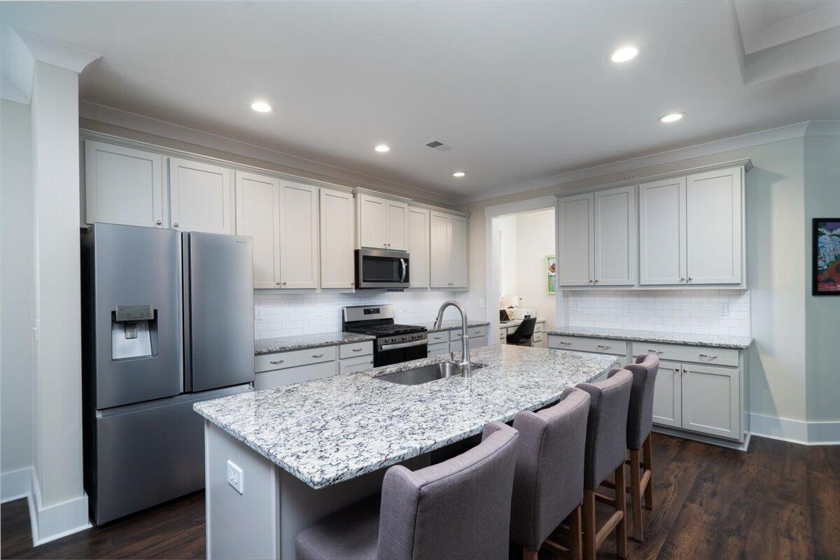 4009 Blind Flight Street Charleston, SC 29492 - Photo 3 of 32 3