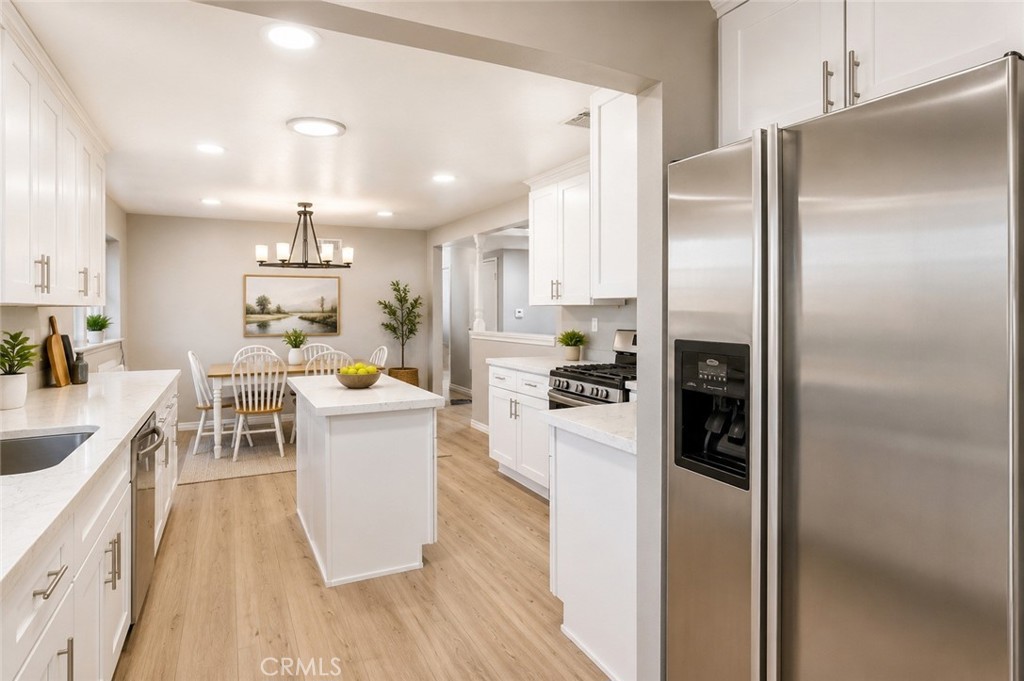 2255 Fig Street Simi Valley, CA 93063 - Photo 5 of 22