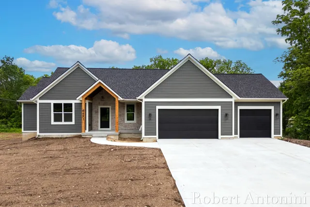 $660,000 | 6691 Egan Avenue Southeast, Caledonia, MI 49316