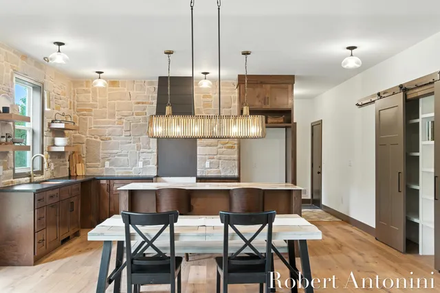 $660,000 | 6691 Egan Avenue Southeast, Caledonia, MI 49316