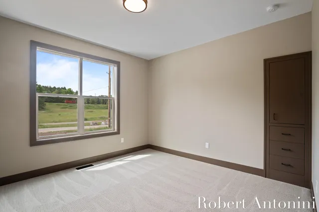 $660,000 | 6691 Egan Avenue Southeast, Caledonia, MI 49316