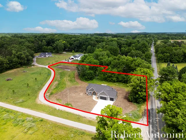 $660,000 | 6691 Egan Avenue Southeast, Caledonia, MI 49316