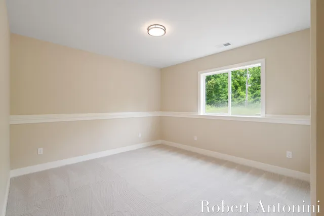 $660,000 | 6691 Egan Avenue Southeast, Caledonia, MI 49316