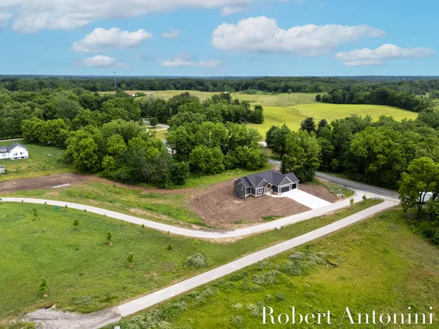 $660,000 | 6691 Egan Avenue Southeast, Caledonia, MI 49316