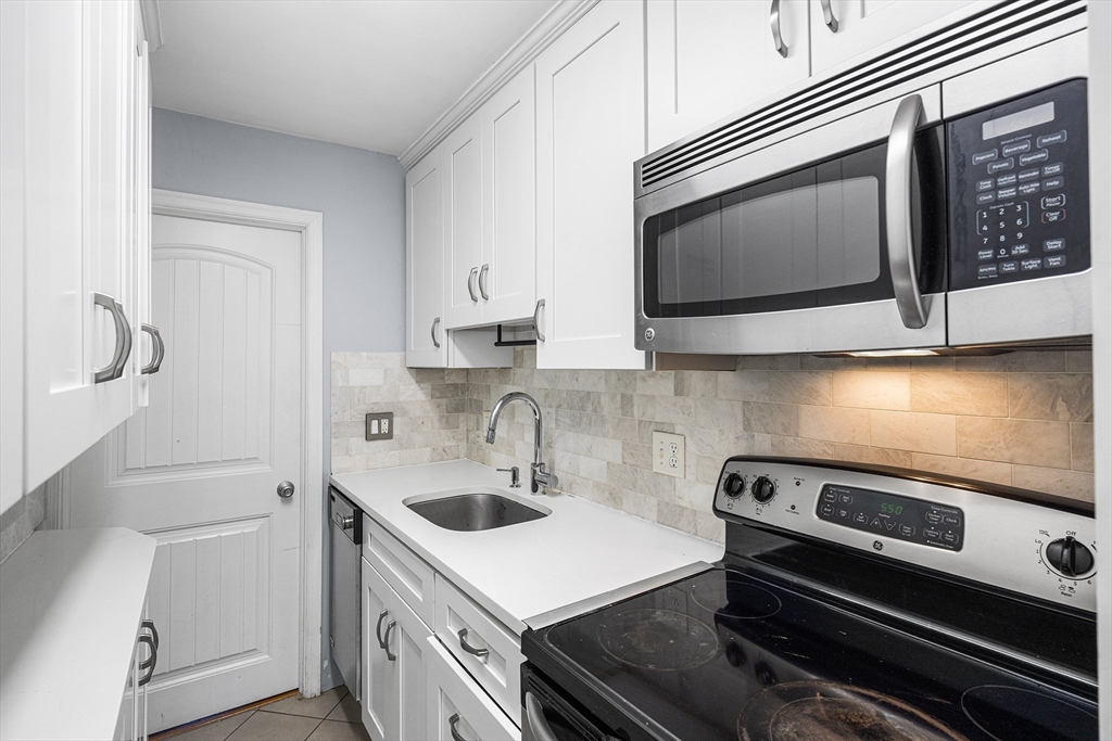 1 St Charles Street, Unit 3 Boston, MA 02116 - Photo 12 of 36