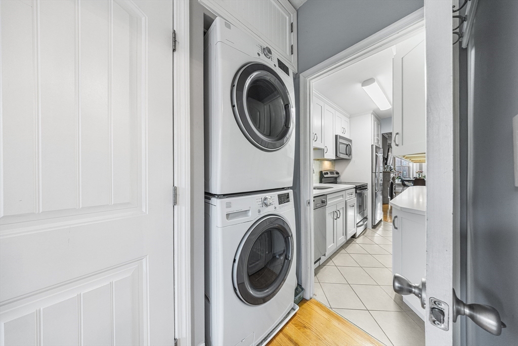 1 St Charles Street, Unit 3 Boston, MA 02116 - Photo 13 of 36