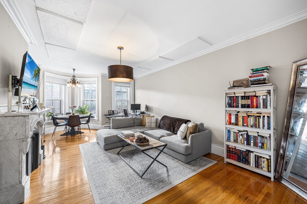 1 St Charles Street, Unit 3 Boston, MA 02116 - Photo 2 of 36