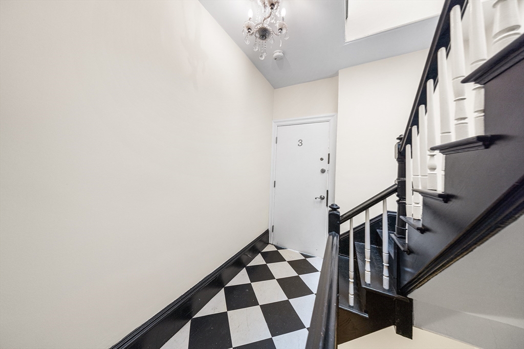 1 St Charles Street, Unit 3 Boston, MA 02116 - Photo 22 of 36