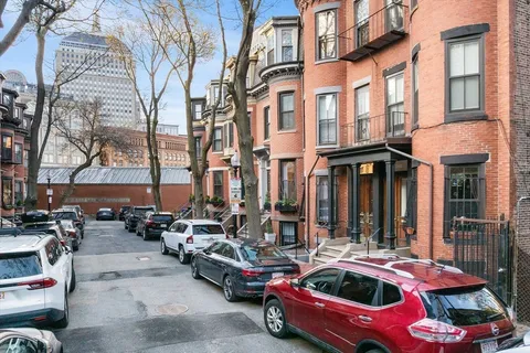 a view of a building the street