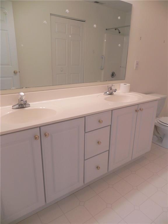 6553 Rainer Way Indianapolis, IN 46214 - Photo 11 of 17 Gallery Image 11