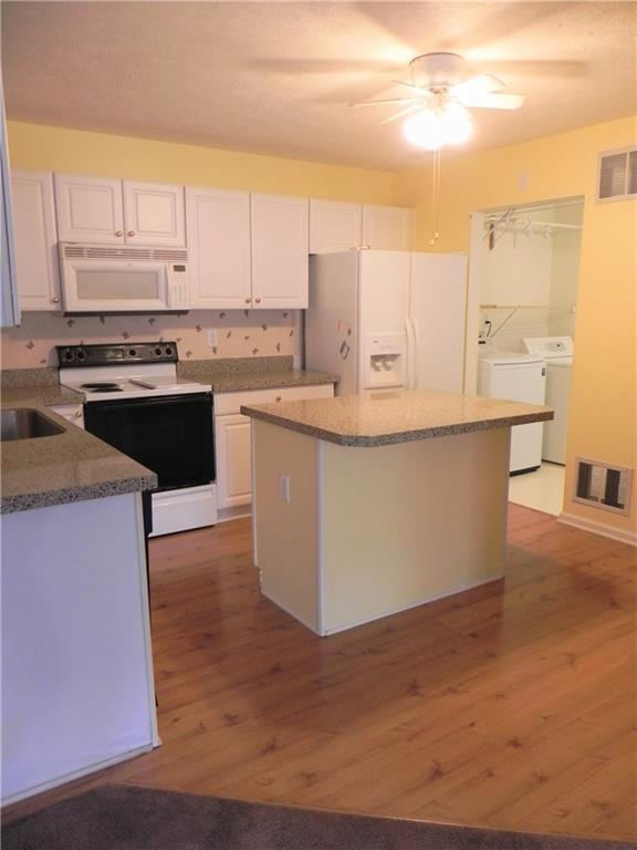 6553 Rainer Way Indianapolis, IN 46214 - Photo 7 of 17 Gallery Image 7