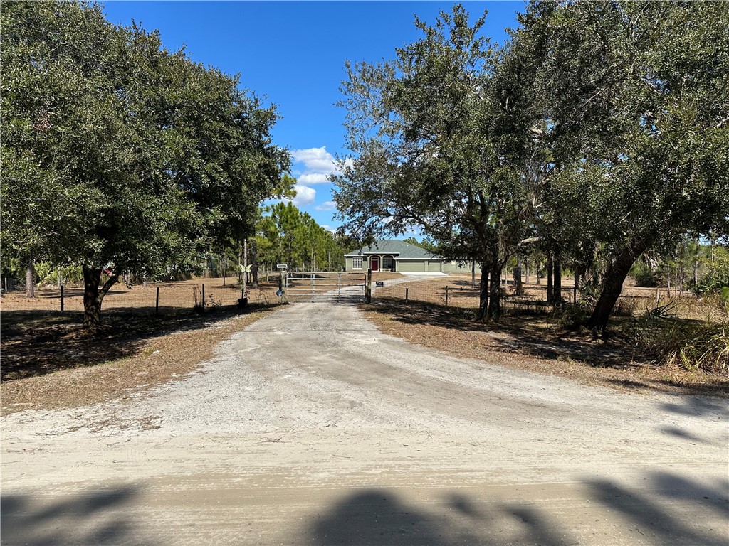 14650 87th Street Fellsmere, FL 32948 - Photo 1 of 36 a view of park space