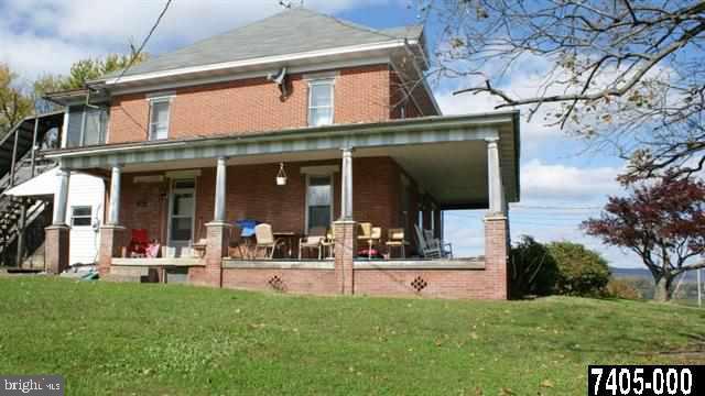 560 Carlisle Road Biglerville, PA 17307 - Photo 2 of 10 Gallery Image 2