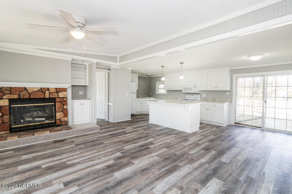 6936 Gourd Branch Road Lucama, NC 27851 - Photo 8 of 38 Great Room 3