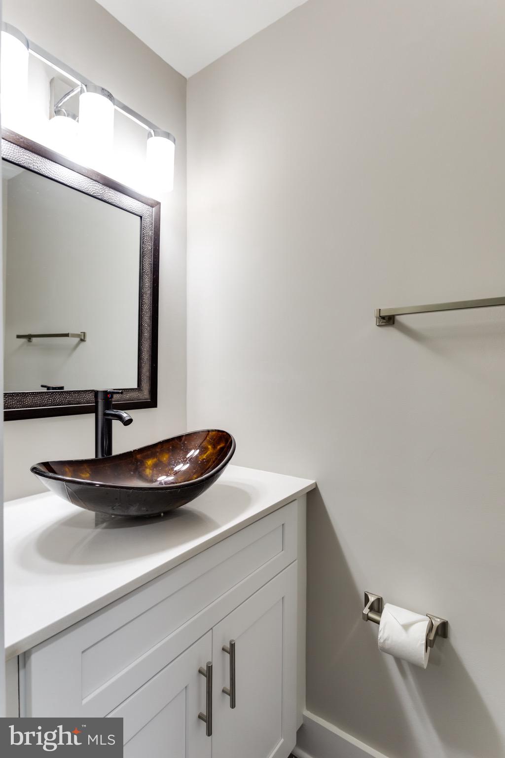 11138 Harbor Court Reston, VA 20191 - Photo 12 of 57