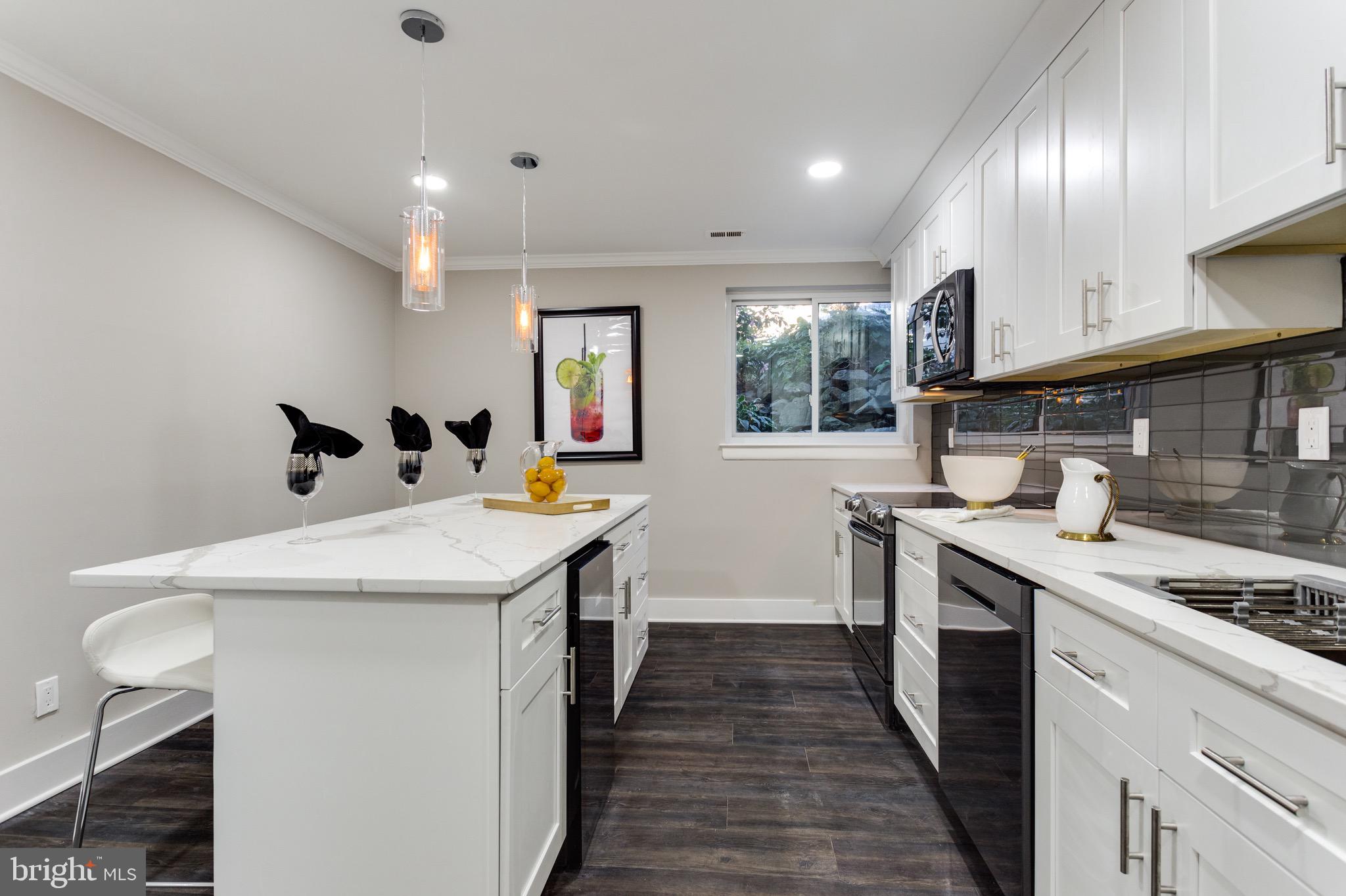 11138 Harbor Court Reston, VA 20191 - Photo 9 of 57