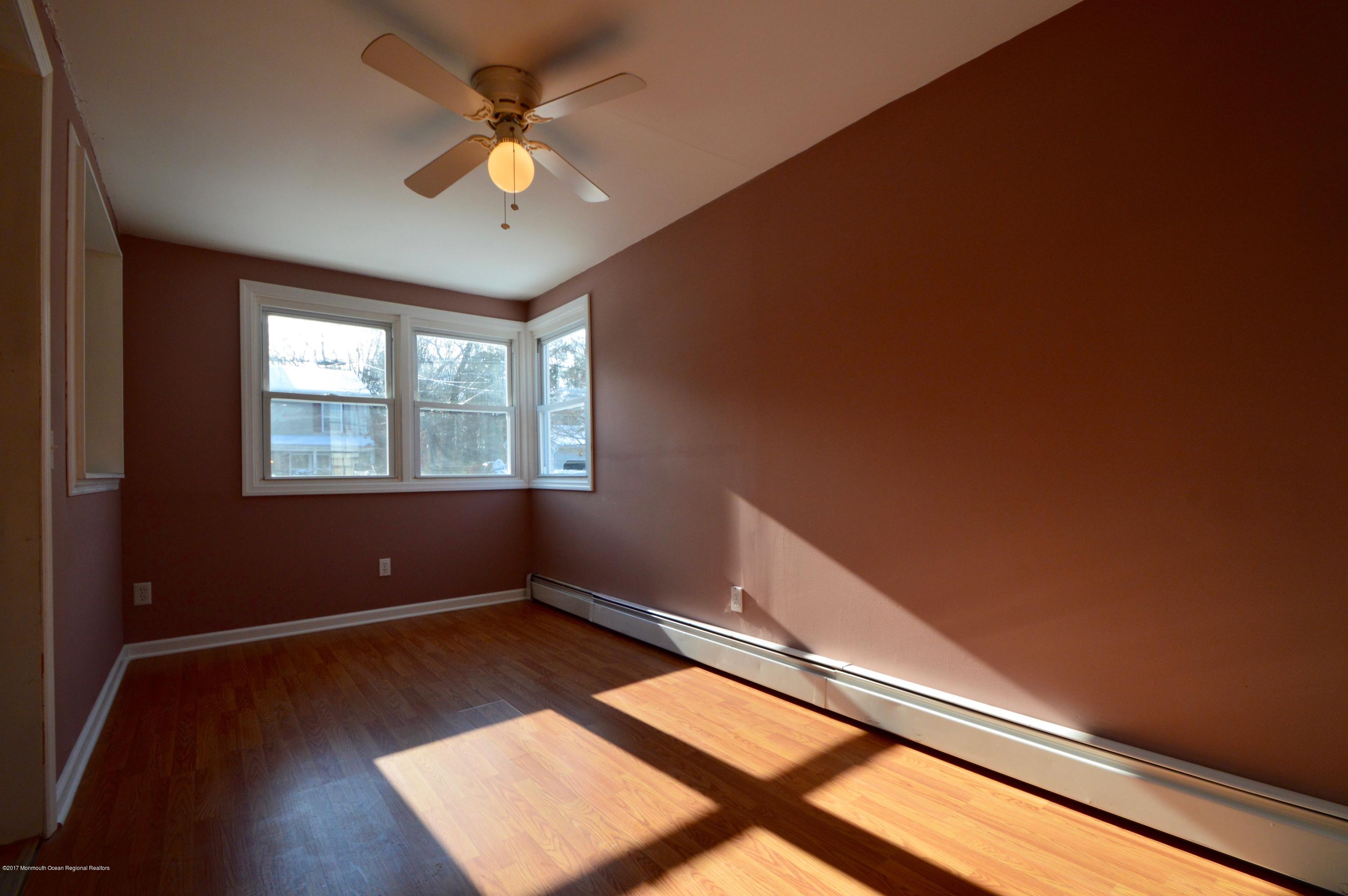 630 Ivanhoe Road Brick, NJ 08723 - Photo 9 of 13 DSC_0287