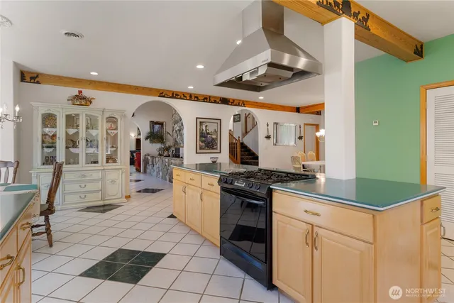 $1,199,000 | 572 B W Chewuch Road, Winthrop, WA 98862